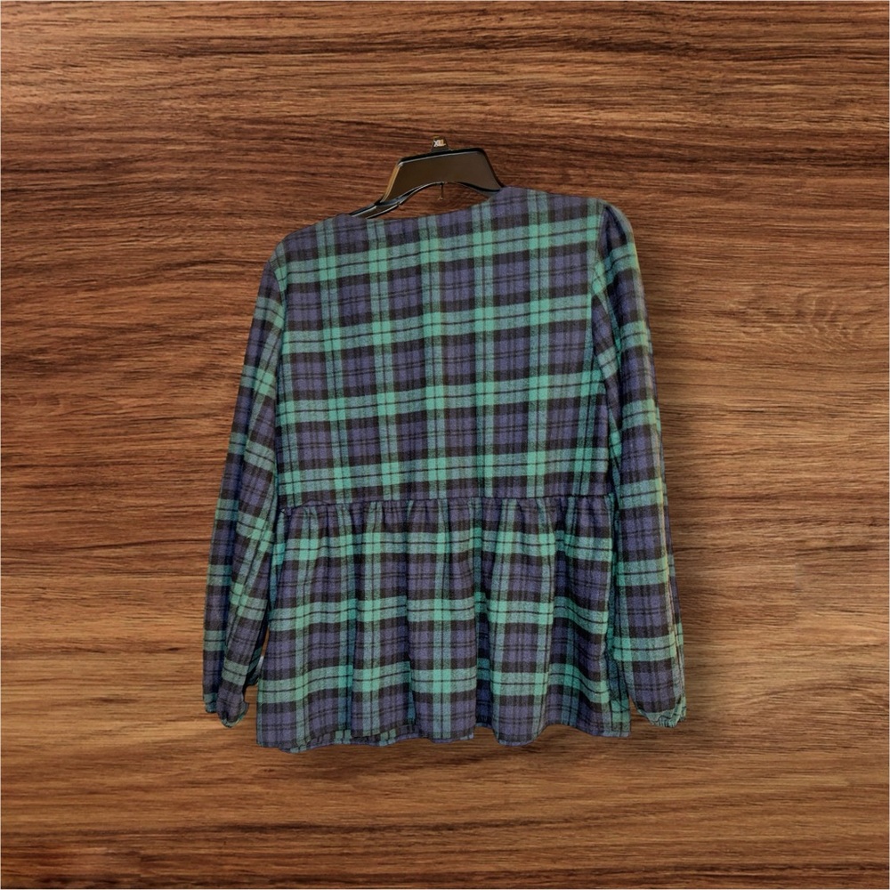 Plaid Top - Picture 2 of 3